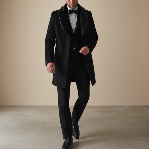 Men’s formal topcoat with fur collar - Picture 2 of 5